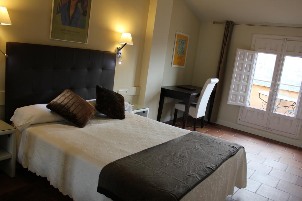 Hotel Leonor De Aquitania Cuenca  Szoba fotó